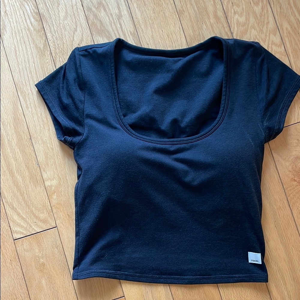 Vuori Black Short Sleeve Tee
